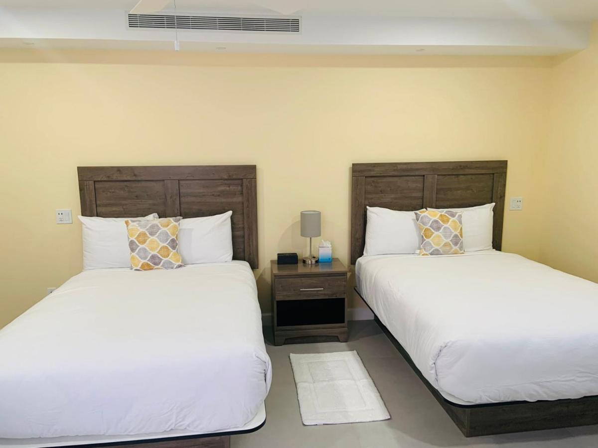 The New View Inn Road Town  Luaran gambar